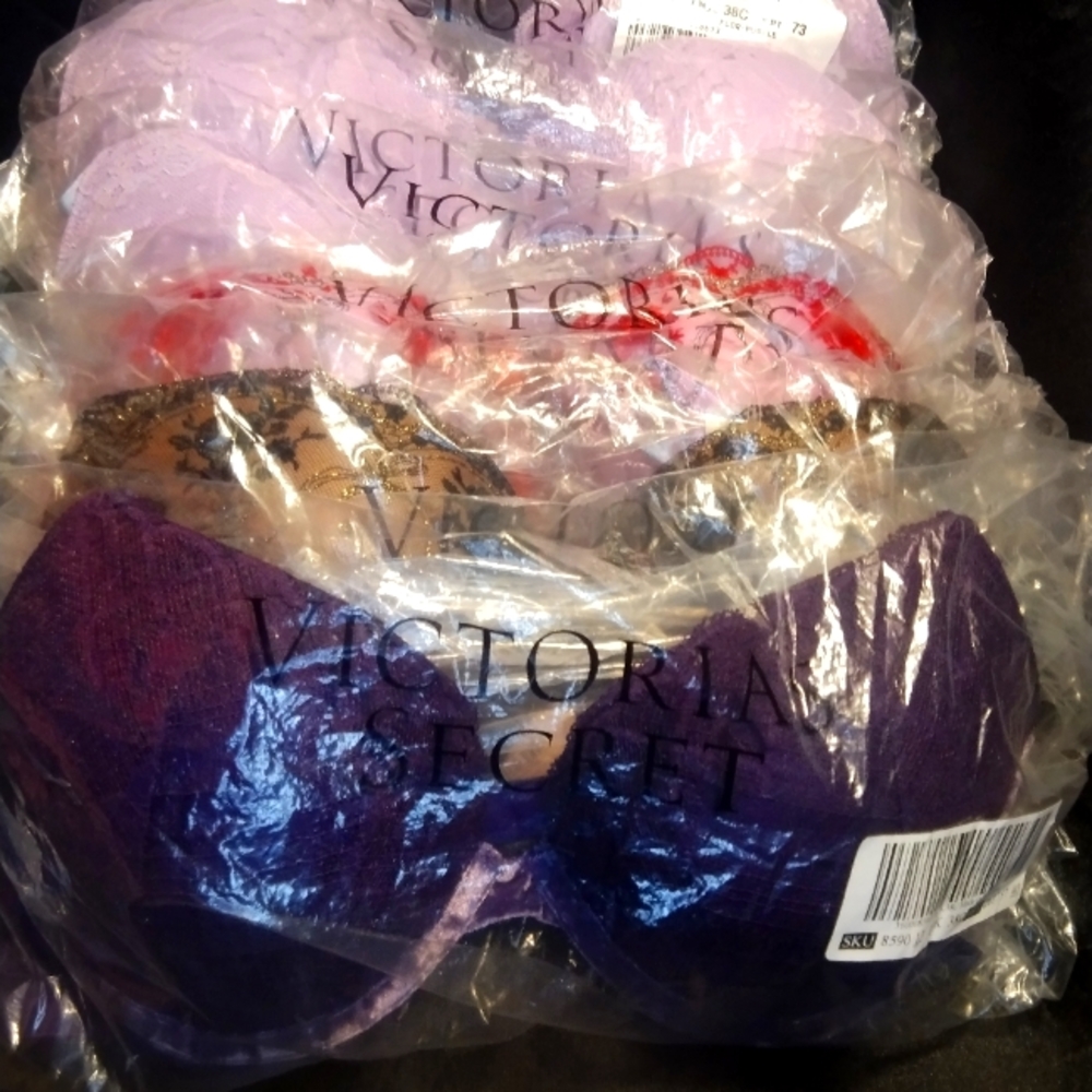 New Victoria Secrets bra 38C There are 6 available, different colors & styles
